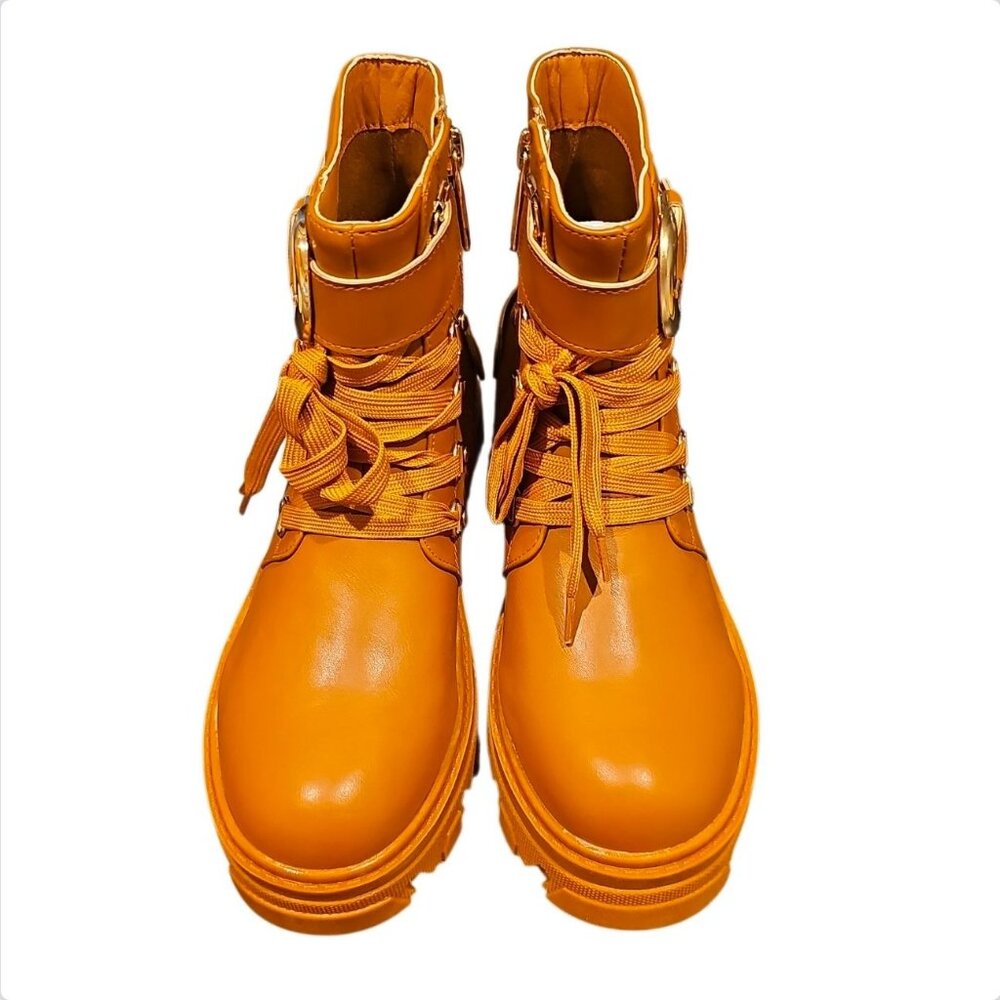 Chunky Tan Combat Boots With Buckles & Zipper Design For Women - Picture 8 of 9